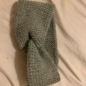 Gray knit headband
